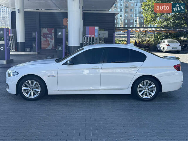 Белый БМВ 5 Серия, объемом двигателя 2 л и пробегом 148 тыс. км за 18800 $, фото 48 на Automoto.ua