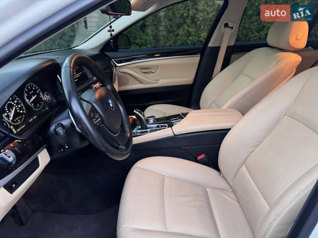 Білий БМВ 5 Серія, об'ємом двигуна 3 л та пробігом 155 тис. км за 17700 $, фото 24 на Automoto.ua