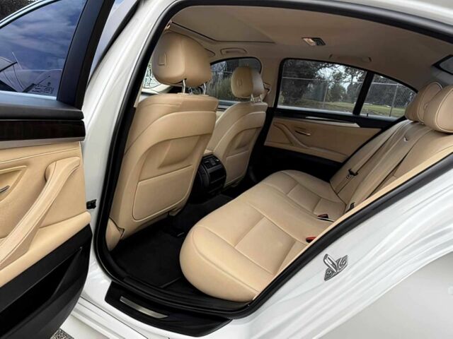 Белый БМВ 5 Серия, объемом двигателя 2 л и пробегом 72 тыс. км за 9000 $, фото 12 на Automoto.ua