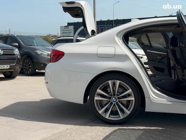 БМВ 5 Серия 2016 в Львове на Automoto.ua Белый БМВ 5 Серия, объемом двигателя 2 л и пробегом 222 тыс. км за 15490 $, фото 26 на Automoto.ua