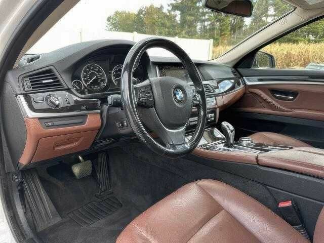 Белый БМВ 5 Серия, объемом двигателя 2 л и пробегом 99 тыс. км за 9000 $, фото 10 на Automoto.ua