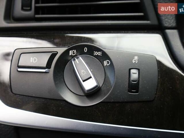 Белый БМВ 5 Серия, объемом двигателя 2 л и пробегом 93 тыс. км за 21500 $, фото 25 на Automoto.ua