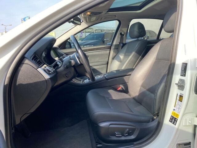 Белый БМВ 5 Серия, объемом двигателя 2 л и пробегом 219 тыс. км за 16200 $, фото 18 на Automoto.ua