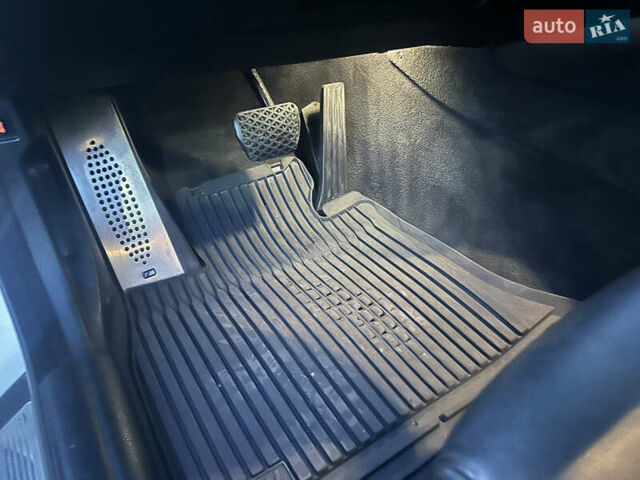 Белый БМВ 5 Серия, объемом двигателя 3 л и пробегом 165 тыс. км за 24500 $, фото 13 на Automoto.ua