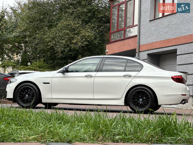 БМВ 5 Серия 2016 в Ивано-Франковске на Automoto.ua Белый БМВ 5 Серия, объемом двигателя 2 л и пробегом 230 тыс. км за 15450 $, фото 19 на Automoto.ua