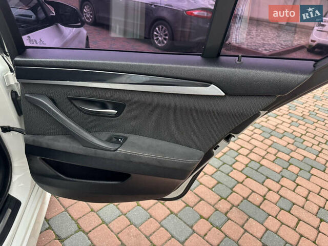 БМВ 5 Серия 2016 в Ивано-Франковске на Automoto.ua Белый БМВ 5 Серия, объемом двигателя 2 л и пробегом 230 тыс. км за 15450 $, фото 180 на Automoto.ua