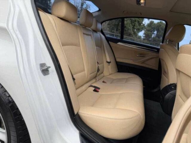 Белый БМВ 5 Серия, объемом двигателя 2 л и пробегом 99 тыс. км за 9000 $, фото 10 на Automoto.ua