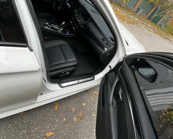 Білий БМВ 5 Серія, об'ємом двигуна 2 л та пробігом 84 тис. км за 25500 $, фото 19 на Automoto.ua