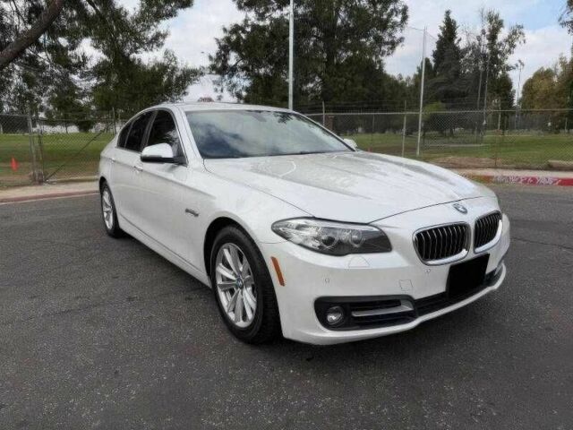 Белый БМВ 5 Серия, объемом двигателя 2 л и пробегом 99 тыс. км за 9000 $, фото 2 на Automoto.ua