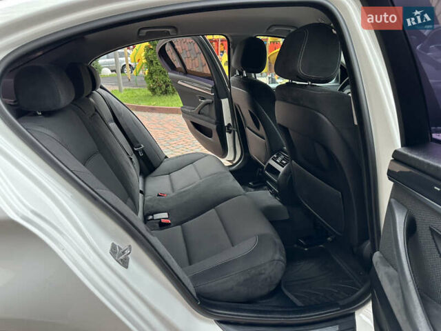 БМВ 5 Серия 2016 в Ивано-Франковске на Automoto.ua Белый БМВ 5 Серия, объемом двигателя 2 л и пробегом 230 тыс. км за 15450 $, фото 175 на Automoto.ua