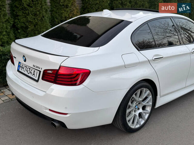 Білий БМВ 5 Серія, об'ємом двигуна 3 л та пробігом 155 тис. км за 17700 $, фото 6 на Automoto.ua