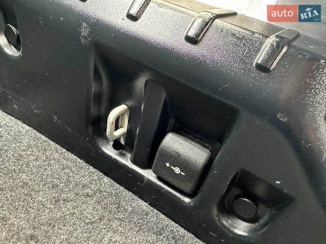 БМВ 5 Серия 2016 в Ивано-Франковске на Automoto.ua Белый БМВ 5 Серия, объемом двигателя 2 л и пробегом 230 тыс. км за 15450 $, фото 193 на Automoto.ua