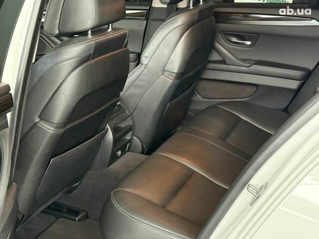 Білий БМВ 5 Серія, об'ємом двигуна 2 л та пробігом 173 тис. км за 21940 $, фото 11 на Automoto.ua