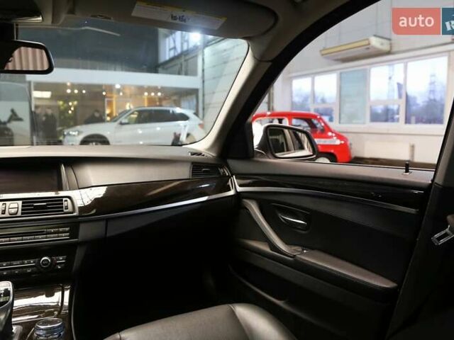 Белый БМВ 5 Серия, объемом двигателя 2 л и пробегом 93 тыс. км за 21500 $, фото 12 на Automoto.ua