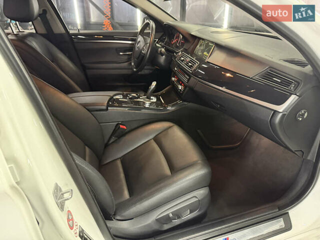 Білий БМВ 5 Серія, об'ємом двигуна 2 л та пробігом 185 тис. км за 18300 $, фото 11 на Automoto.ua