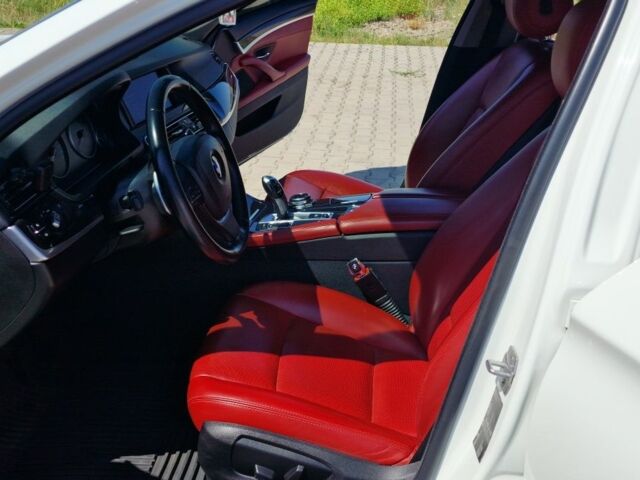 БМВ 5 Серия 2016 в Тячеве на Automoto.ua Белый БМВ 5 Серия, объемом двигателя 2 л и пробегом 95 тыс. км за 20000 $, фото 5 на Automoto.ua