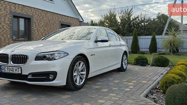Білий БМВ 5 Серія, об'ємом двигуна 2 л та пробігом 24 тис. км за 23500 $, фото 25 на Automoto.ua