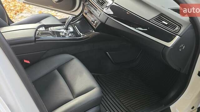 Білий БМВ 5 Серія, об'ємом двигуна 2 л та пробігом 24 тис. км за 23500 $, фото 11 на Automoto.ua