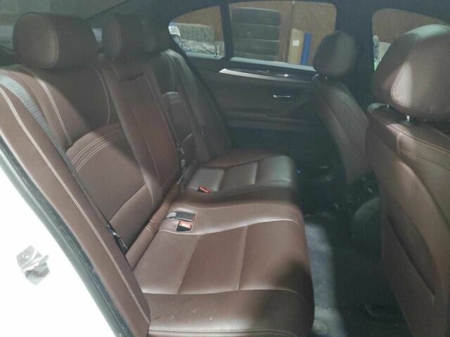 Білий БМВ 5 Серія, об'ємом двигуна 2 л та пробігом 62 тис. км за 2900 $, фото 9 на Automoto.ua