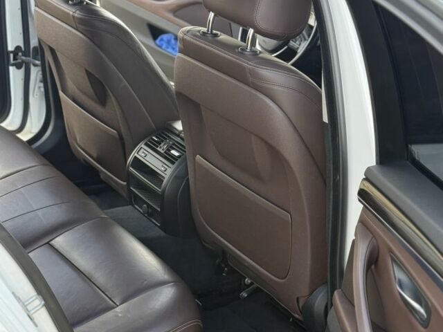 Белый БМВ 5 Серия, объемом двигателя 3 л и пробегом 173 тыс. км за 16000 $, фото 7 на Automoto.ua