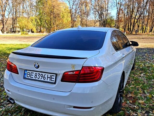 Білий БМВ 5 Серія, об'ємом двигуна 2 л та пробігом 104 тис. км за 17000 $, фото 4 на Automoto.ua