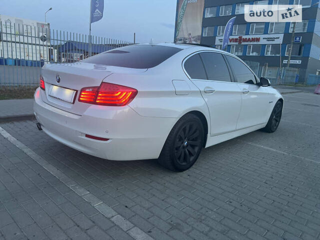 Белый БМВ 5 Серия, объемом двигателя 2 л и пробегом 171 тыс. км за 22600 $, фото 1 на Automoto.ua