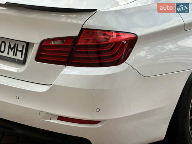БМВ 5 Серия 2016 в Ивано-Франковске на Automoto.ua Белый БМВ 5 Серия, объемом двигателя 2 л и пробегом 230 тыс. км за 15450 $, фото 39 на Automoto.ua