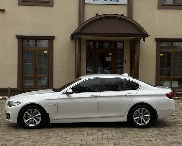 Белый БМВ 5 Серия, объемом двигателя 2 л и пробегом 110 тыс. км за 21000 $, фото 9 на Automoto.ua