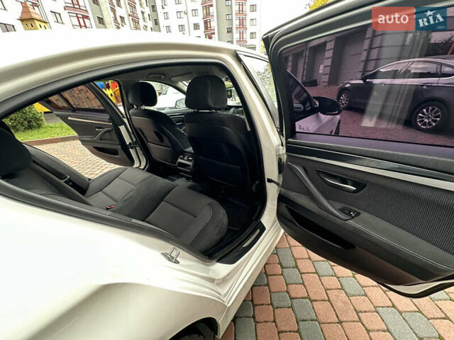 БМВ 5 Серия 2016 в Ивано-Франковске на Automoto.ua Белый БМВ 5 Серия, объемом двигателя 2 л и пробегом 230 тыс. км за 15450 $, фото 181 на Automoto.ua