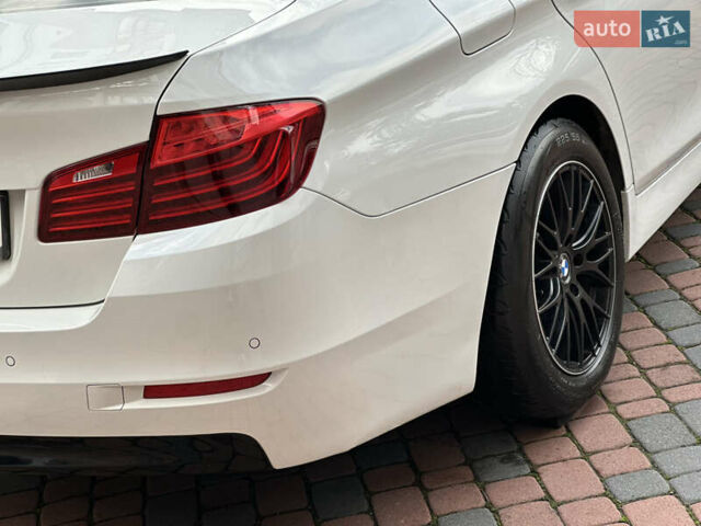 БМВ 5 Серия 2016 в Ивано-Франковске на Automoto.ua Белый БМВ 5 Серия, объемом двигателя 2 л и пробегом 230 тыс. км за 15450 $, фото 37 на Automoto.ua