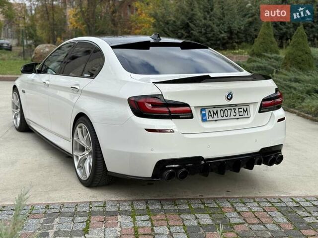 БМВ 5 Серия 2016 в Коростене на Automoto.ua Белый БМВ 5 Серия, объемом двигателя 2.99 л и пробегом 230 тыс. км за 25999 $, фото 4 на Automoto.ua