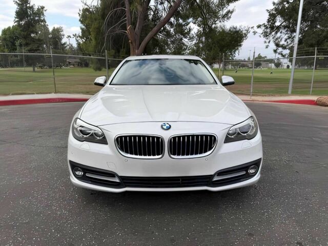 Белый БМВ 5 Серия, объемом двигателя 2 л и пробегом 72 тыс. км за 9000 $, фото 1 на Automoto.ua