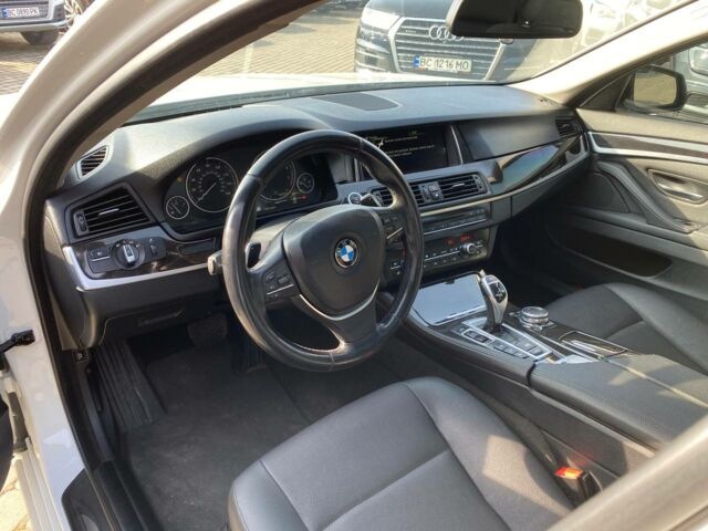 Белый БМВ 5 Серия, объемом двигателя 2 л и пробегом 219 тыс. км за 16200 $, фото 10 на Automoto.ua