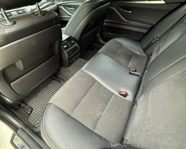 БМВ 5 Серия 2016 в Коростене на Automoto.ua Белый БМВ 5 Серия, объемом двигателя 2.99 л и пробегом 230 тыс. км за 25999 $, фото 21 на Automoto.ua