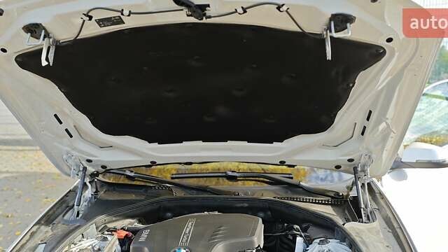 Білий БМВ 5 Серія, об'ємом двигуна 2 л та пробігом 24 тис. км за 23500 $, фото 15 на Automoto.ua