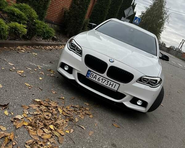 Білий БМВ 5 Серія, об'ємом двигуна 2 л та пробігом 84 тис. км за 25500 $, фото 24 на Automoto.ua