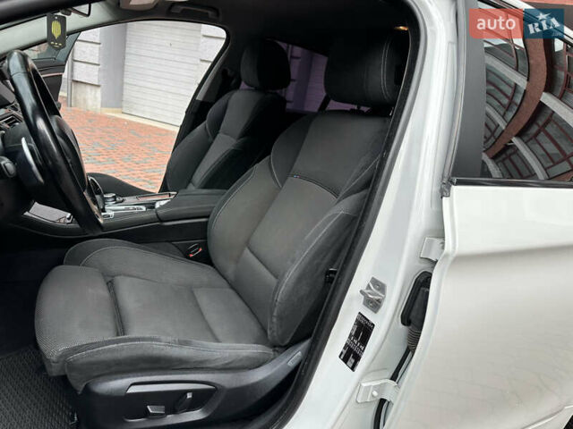 БМВ 5 Серия 2016 в Ивано-Франковске на Automoto.ua Белый БМВ 5 Серия, объемом двигателя 2 л и пробегом 230 тыс. км за 15450 $, фото 106 на Automoto.ua