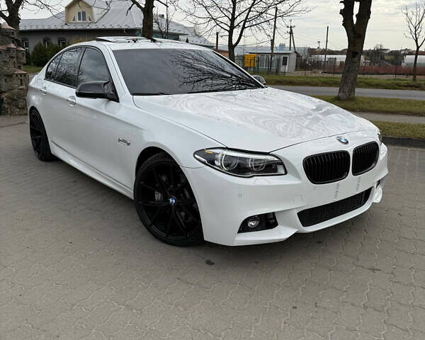 Білий БМВ 5 Серія, об'ємом двигуна 3 л та пробігом 179 тис. км за 18200 $, фото 19 на Automoto.ua