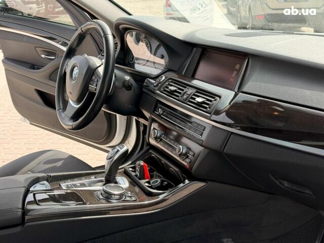 БМВ 5 Серия 2016 в Львове на Automoto.ua Белый БМВ 5 Серия, объемом двигателя 2 л и пробегом 222 тыс. км за 15490 $, фото 22 на Automoto.ua