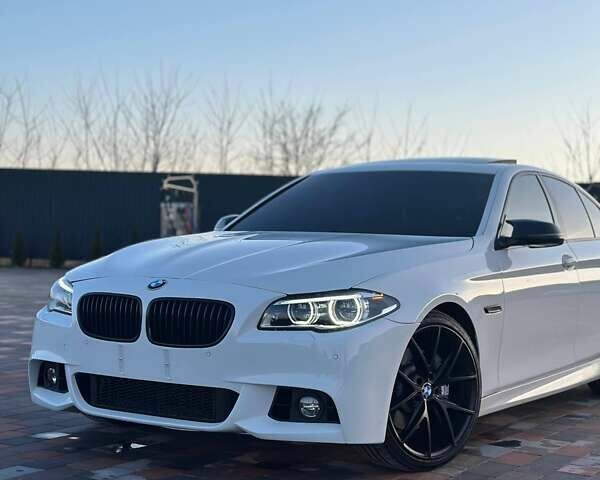 Белый БМВ 5 Серия, объемом двигателя 3 л и пробегом 180 тыс. км за 16300 $, фото 17 на Automoto.ua