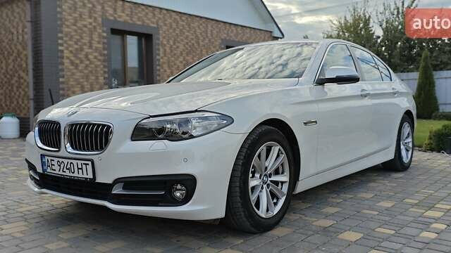 Білий БМВ 5 Серія, об'ємом двигуна 2 л та пробігом 24 тис. км за 23500 $, фото 33 на Automoto.ua