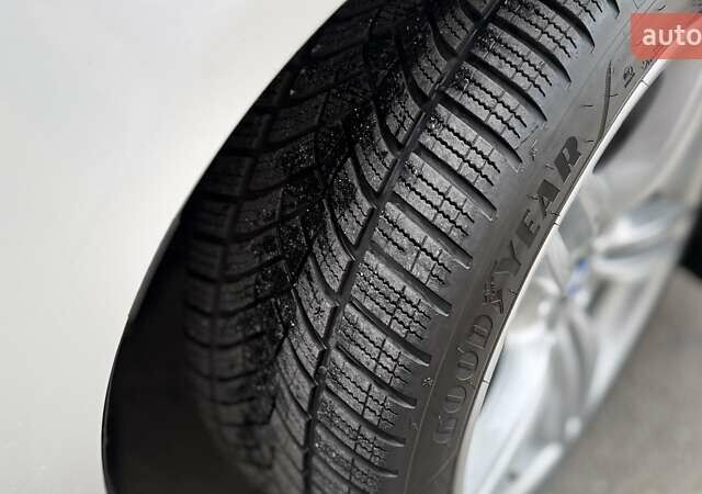 Белый БМВ 5 Серия, объемом двигателя 2 л и пробегом 196 тыс. км за 19500 $, фото 9 на Automoto.ua