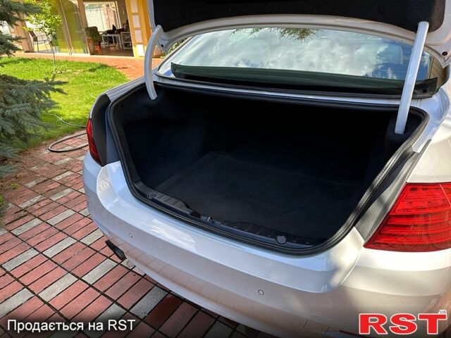 Білий БМВ 5 Серія, об'ємом двигуна 2 л та пробігом 111 тис. км за 20500 $, фото 6 на Automoto.ua