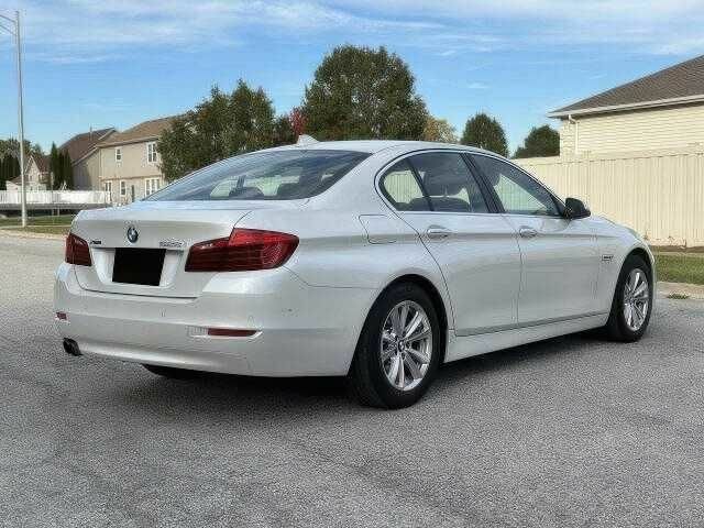 Белый БМВ 5 Серия, объемом двигателя 2 л и пробегом 99 тыс. км за 9000 $, фото 6 на Automoto.ua