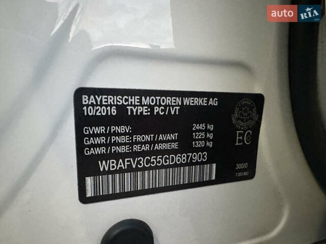 Белый БМВ 5 Серия, объемом двигателя 3 л и пробегом 165 тыс. км за 24500 $, фото 4 на Automoto.ua