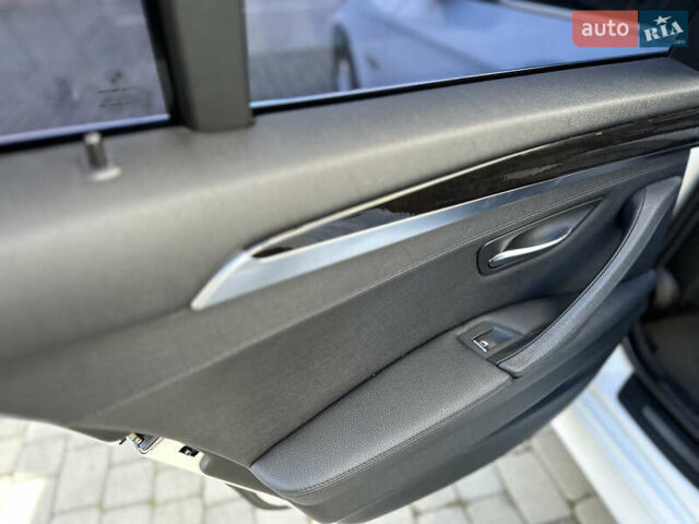 Білий БМВ 5 Серія, об'ємом двигуна 2 л та пробігом 90 тис. км за 18200 $, фото 11 на Automoto.ua