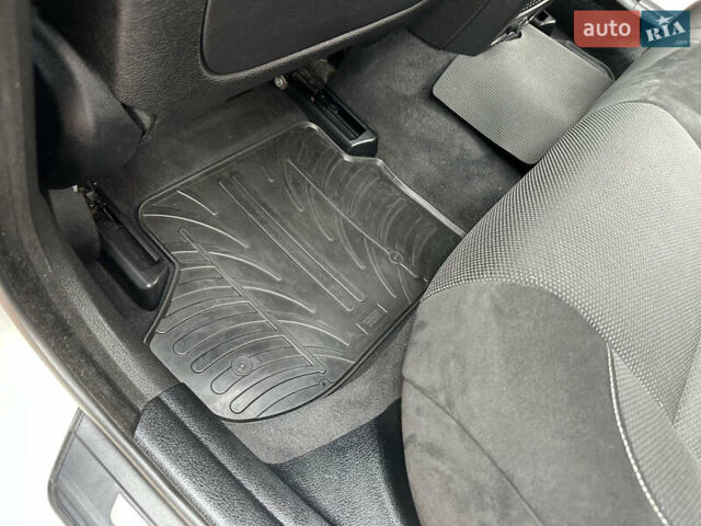 БМВ 5 Серия 2016 в Ивано-Франковске на Automoto.ua Белый БМВ 5 Серия, объемом двигателя 2 л и пробегом 230 тыс. км за 15450 $, фото 166 на Automoto.ua