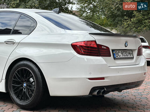 БМВ 5 Серия 2016 в Ивано-Франковске на Automoto.ua Белый БМВ 5 Серия, объемом двигателя 2 л и пробегом 230 тыс. км за 15450 $, фото 45 на Automoto.ua
