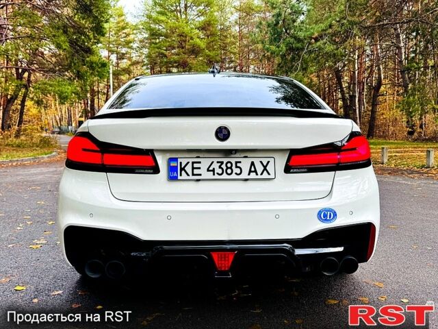 Белый БМВ 5 Серия, объемом двигателя 2 л и пробегом 280 тыс. км за 23500 $, фото 4 на Automoto.ua