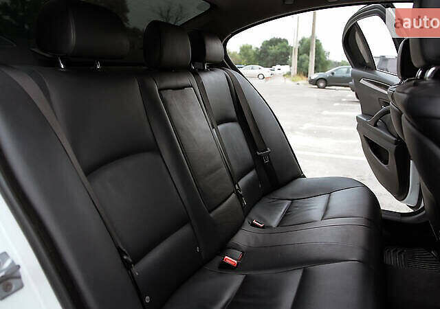 Белый БМВ 5 Серия, объемом двигателя 2 л и пробегом 172 тыс. км за 16700 $, фото 11 на Automoto.ua